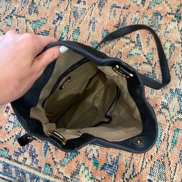 Tory Burch Black leather crossbody bag - Picture 3 of 6